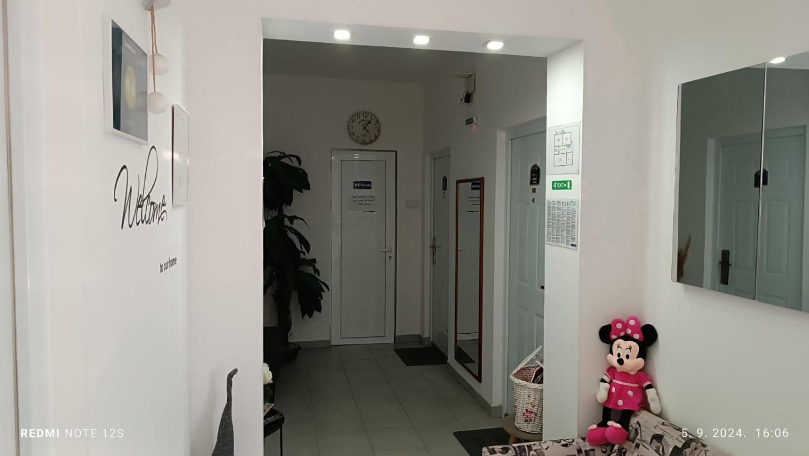 Apartmán Happy Star Ni Exteriér fotografie