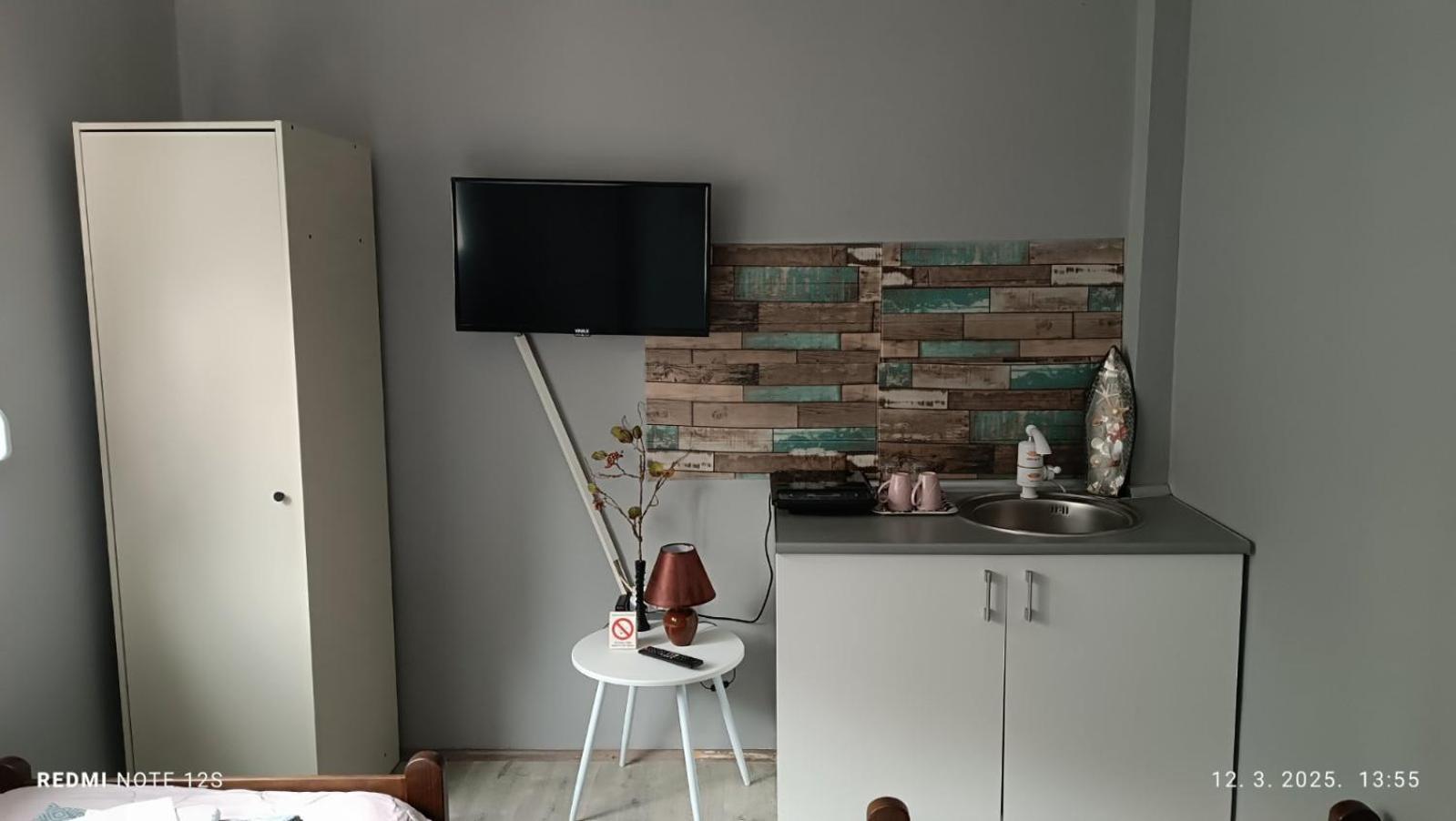 Apartmán Happy Star Ni Exteriér fotografie