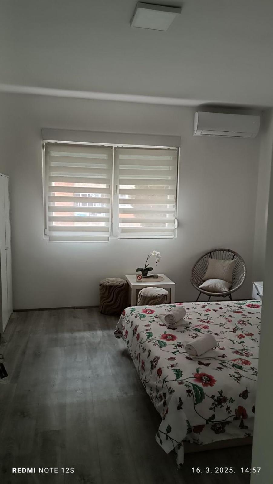 Apartmán Happy Star Ni Exteriér fotografie