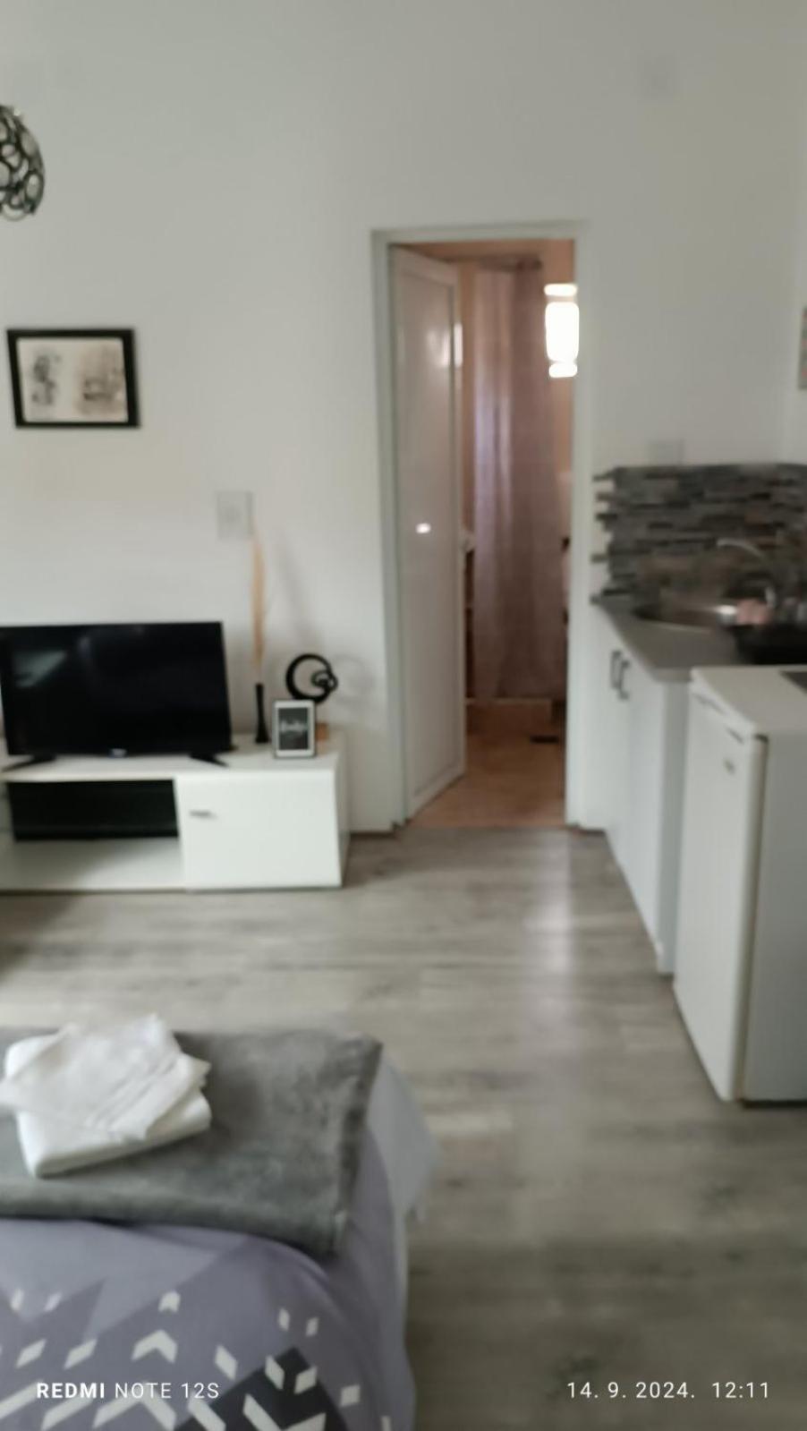 Apartmán Happy Star Ni Exteriér fotografie