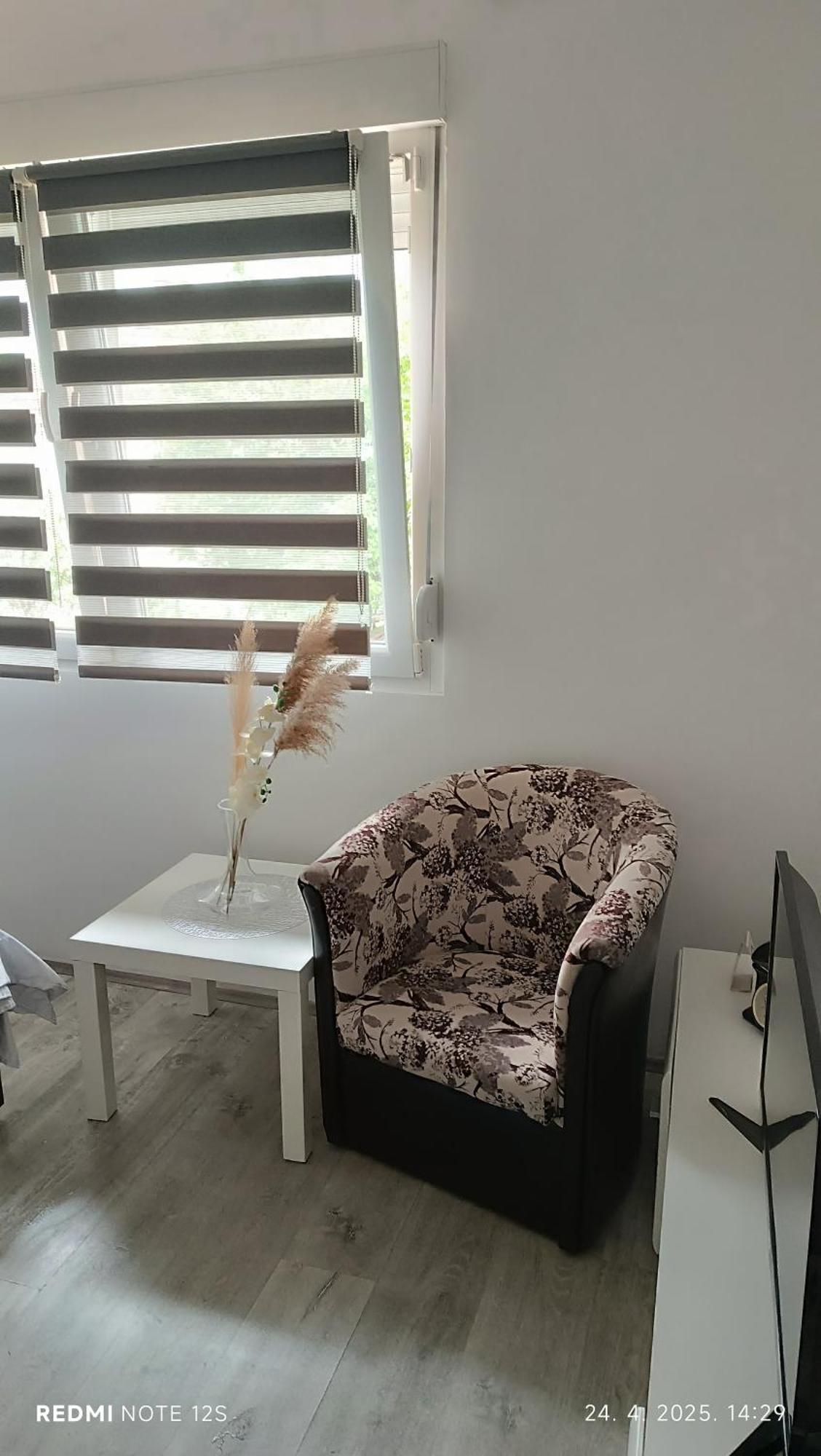 Apartmán Happy Star Ni Exteriér fotografie