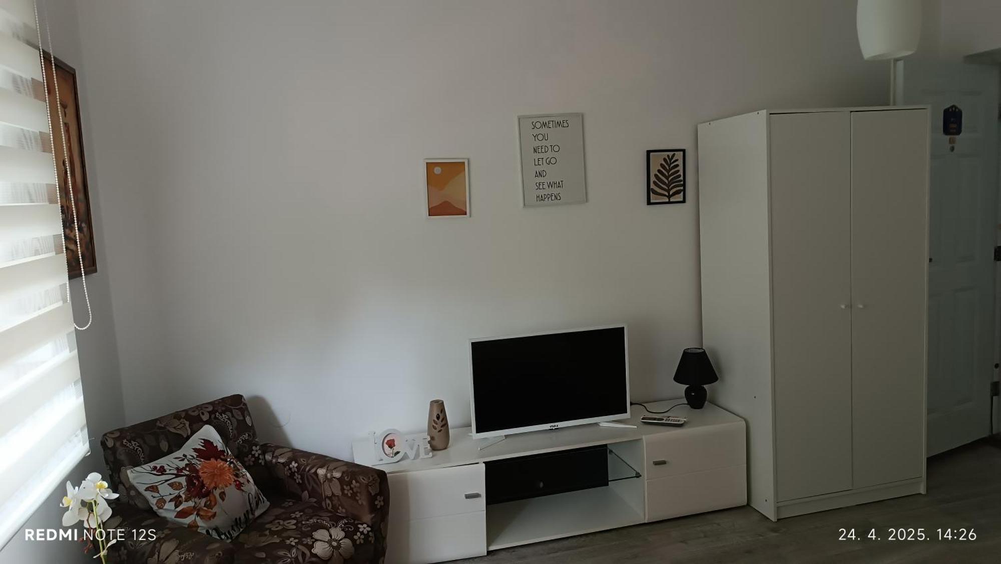 Apartmán Happy Star Ni Exteriér fotografie